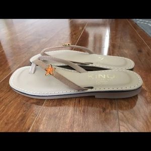 Kino Sandals